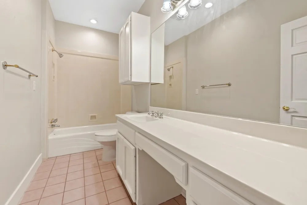 417 W Morgan Street Franklin, TX 77856