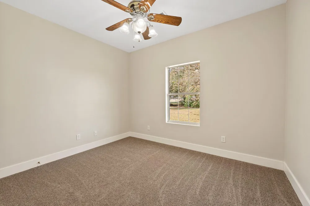 417 W Morgan Street Franklin, TX 77856