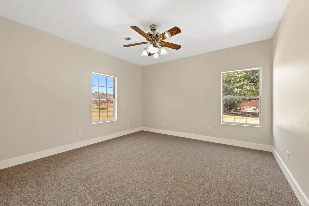417 W Morgan Street Franklin, TX 77856