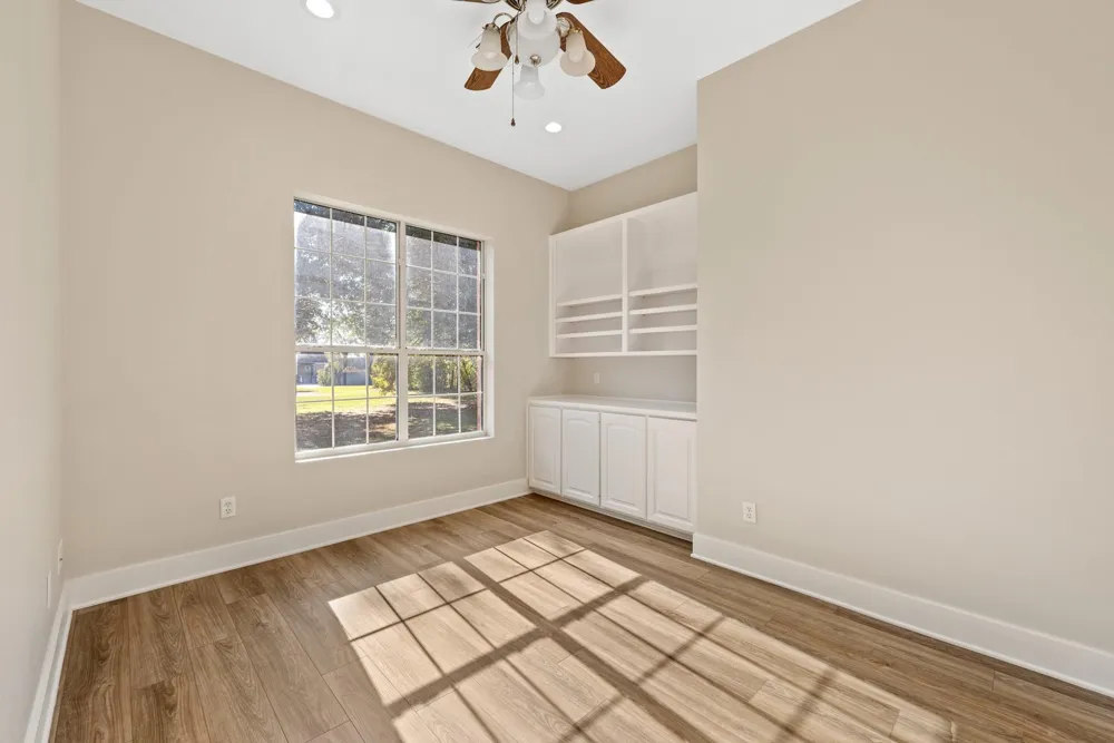 417 W Morgan Street Franklin, TX 77856