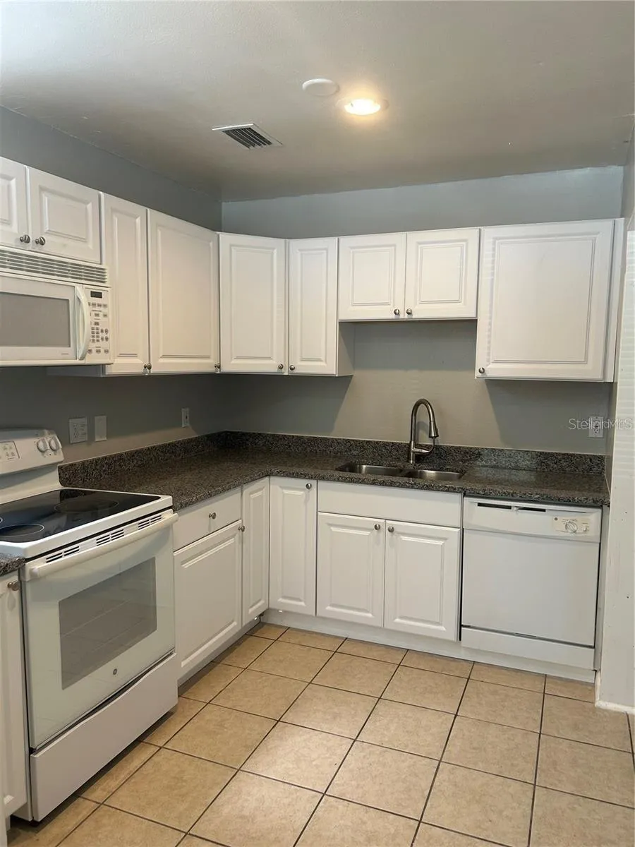 232 BEVERLY BOULEVARD Brandon, FL 33511