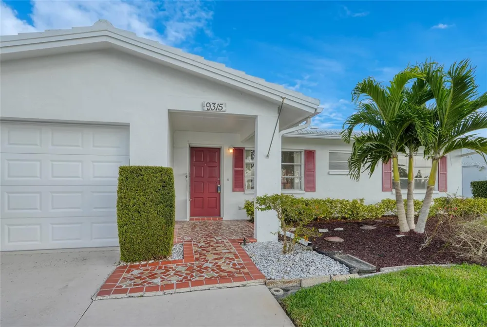 9315 42ND WAY ##5 Pinellas Park, FL 33782