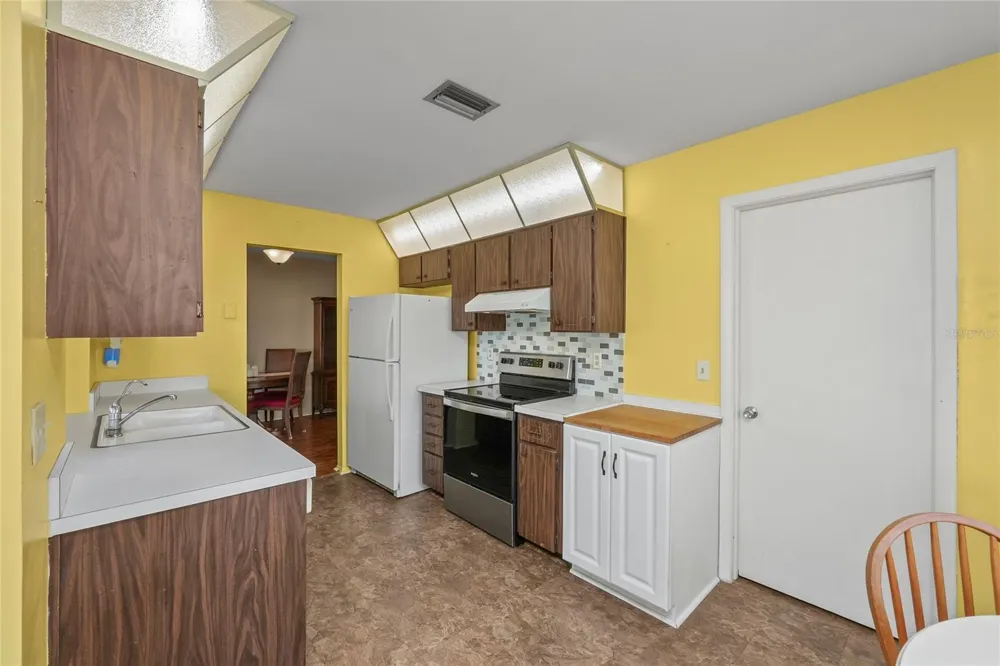 9315 42ND WAY ##5 Pinellas Park, FL 33782