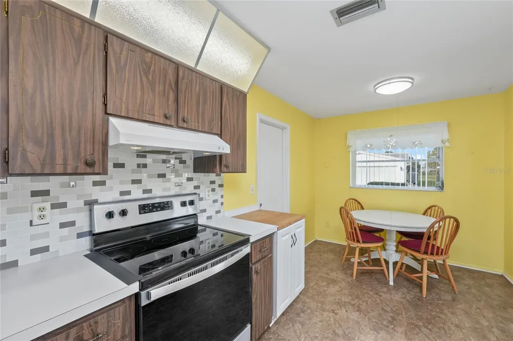 9315 42ND WAY ##5 Pinellas Park, FL 33782