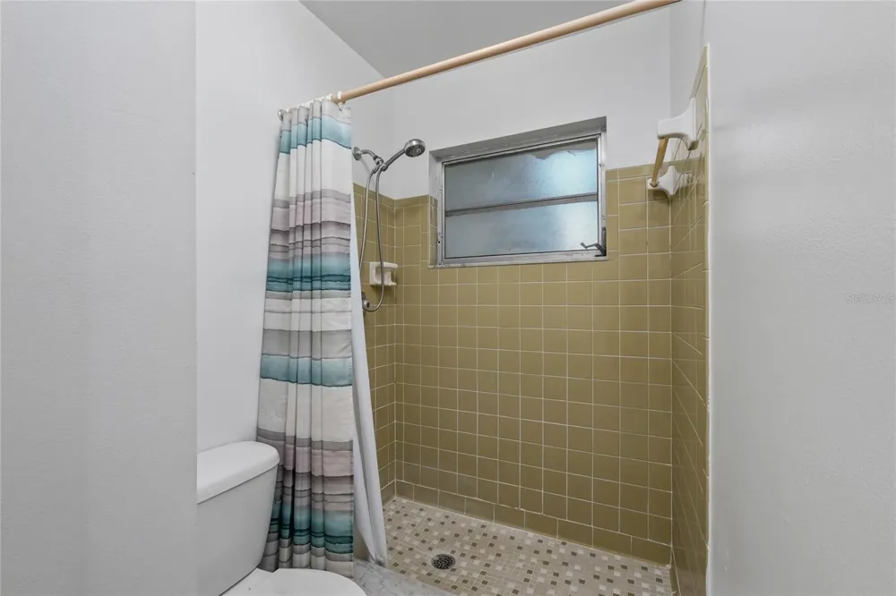 9315 42ND WAY ##5 Pinellas Park, FL 33782