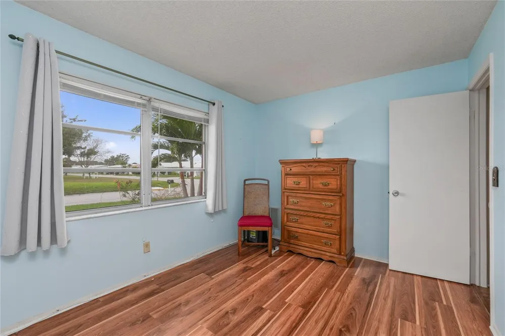 9315 42ND WAY ##5 Pinellas Park, FL 33782