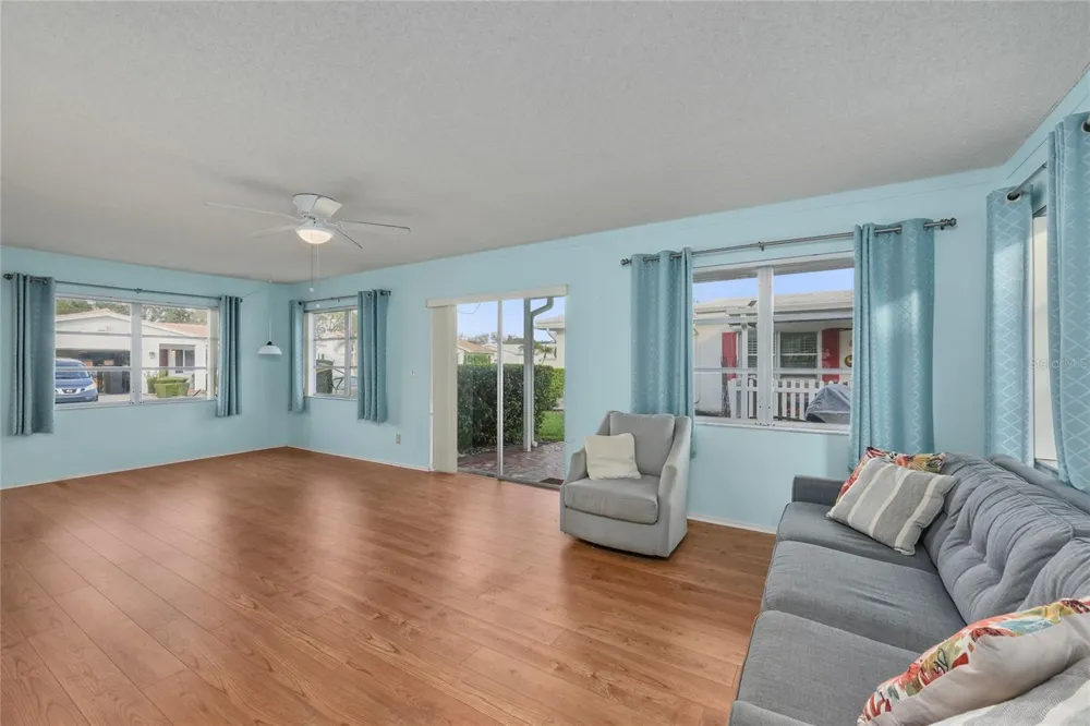 9315 42ND WAY ##5 Pinellas Park, FL 33782