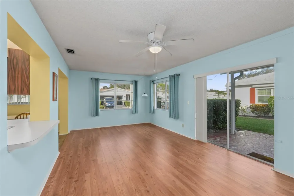 9315 42ND WAY ##5 Pinellas Park, FL 33782