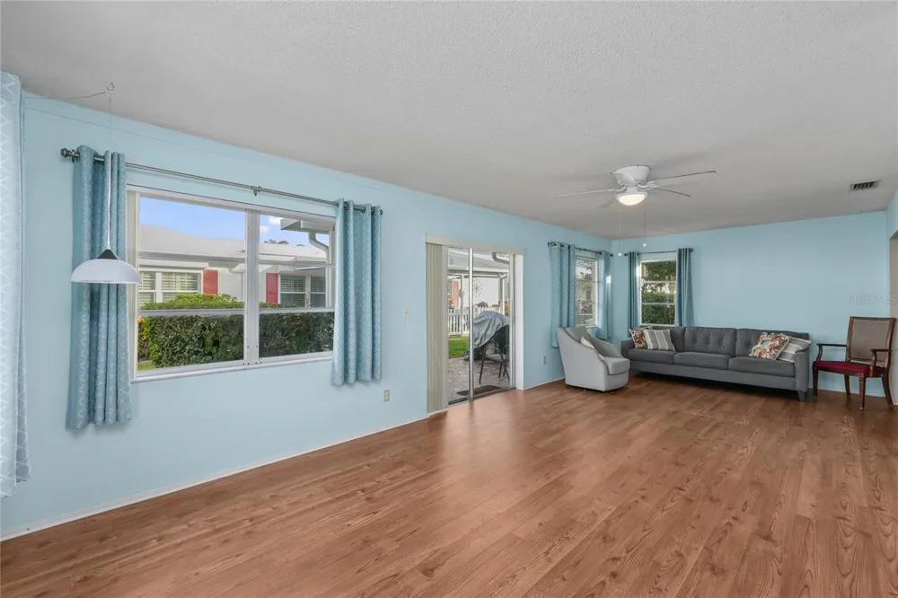 9315 42ND WAY ##5 Pinellas Park, FL 33782