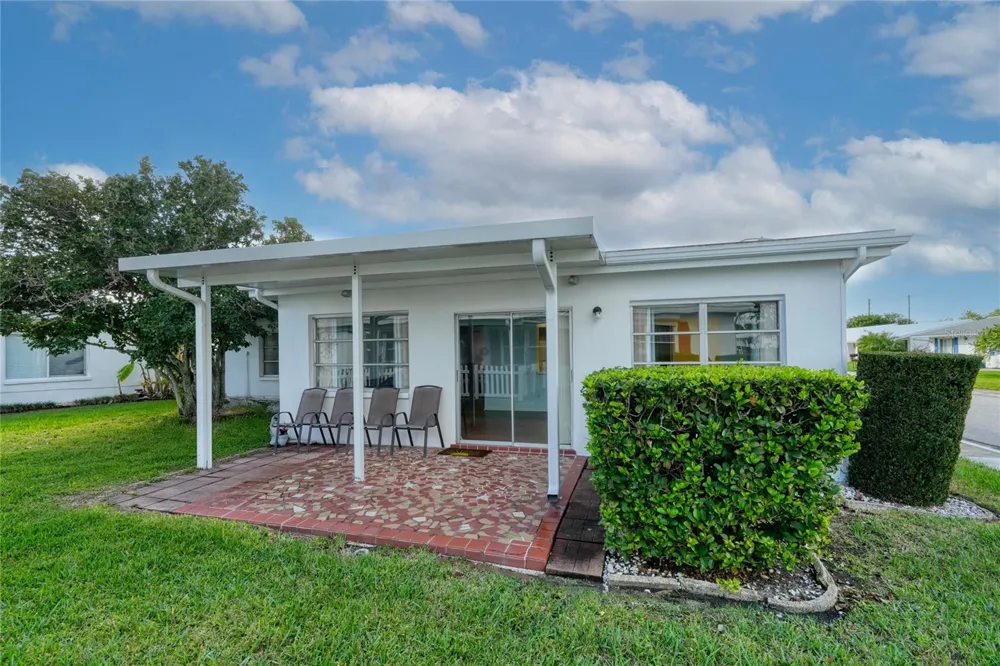 9315 42ND WAY ##5 Pinellas Park, FL 33782