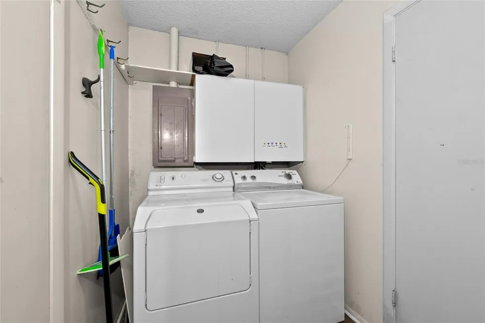 9315 42ND WAY ##5 Pinellas Park, FL 33782