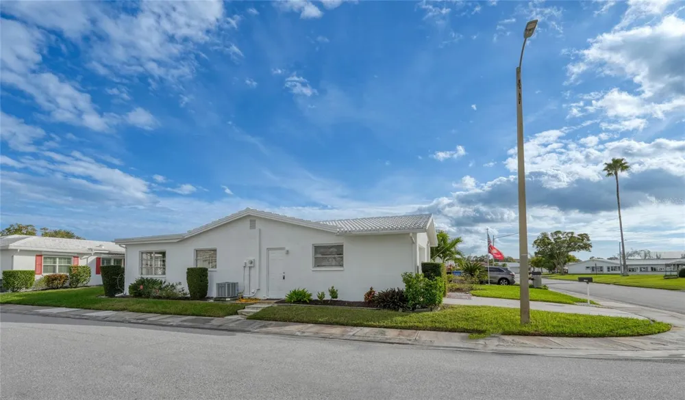 9315 42ND WAY ##5 Pinellas Park, FL 33782