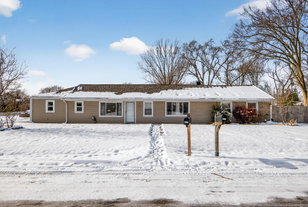 8815 Marlowe Avenue Plymouth, MI 48170