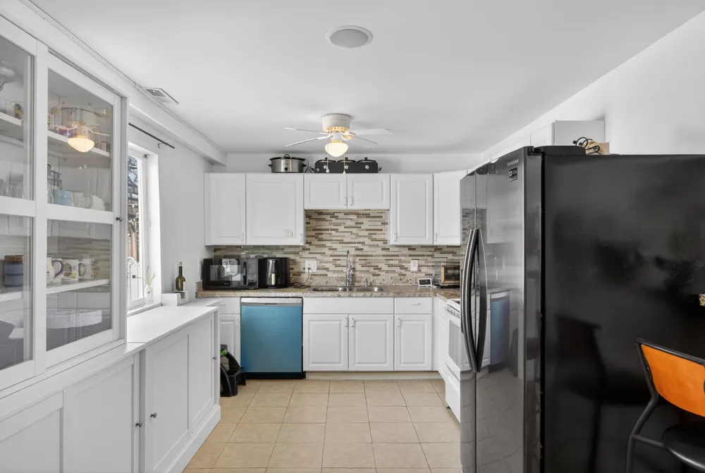 8815 Marlowe Avenue Plymouth, MI 48170