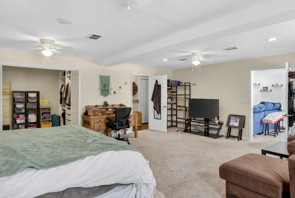 8815 Marlowe Avenue Plymouth, MI 48170