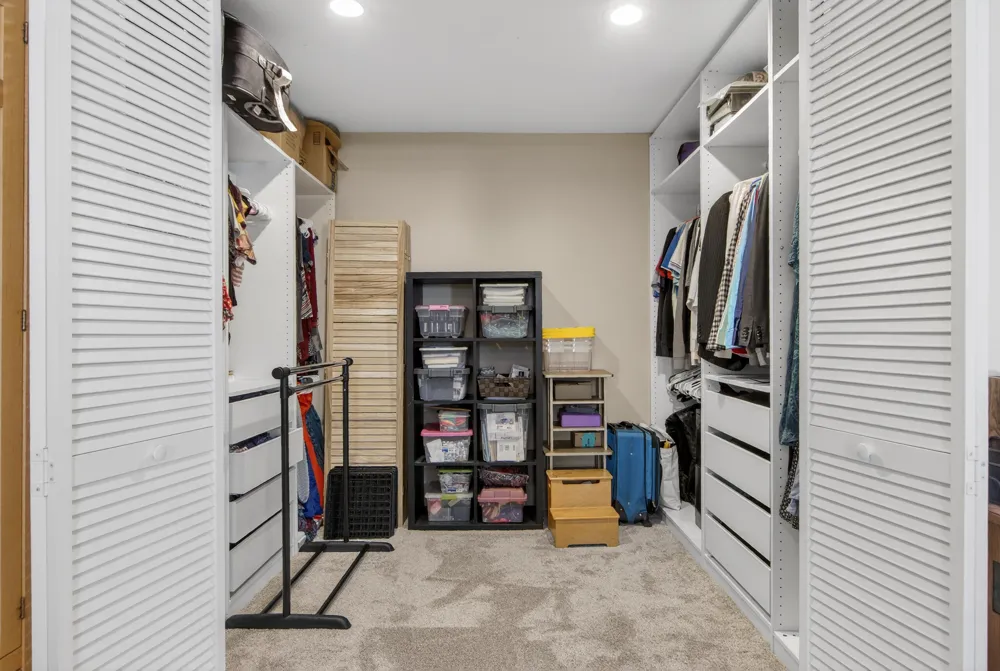 8815 Marlowe Avenue Plymouth, MI 48170