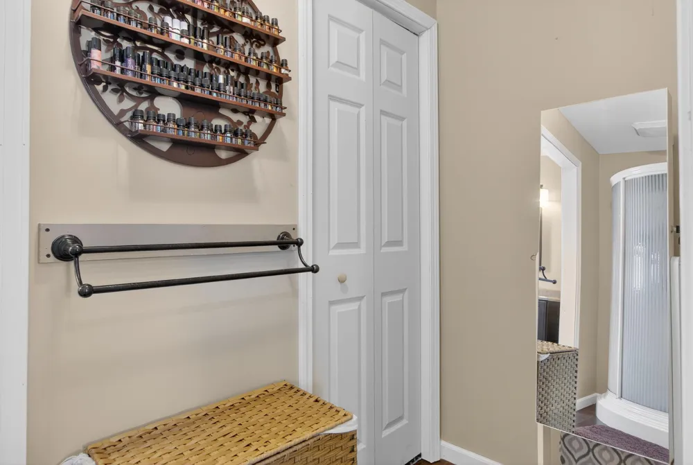 8815 Marlowe Avenue Plymouth, MI 48170