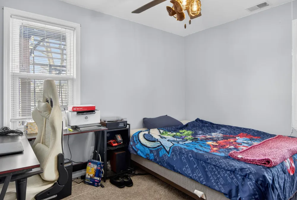 8815 Marlowe Avenue Plymouth, MI 48170