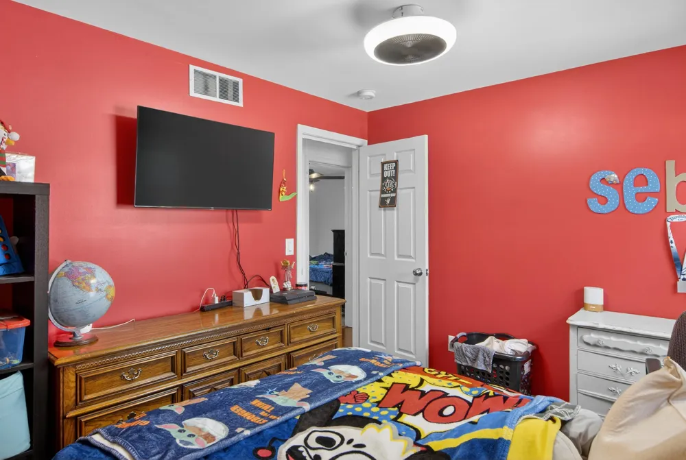8815 Marlowe Avenue Plymouth, MI 48170