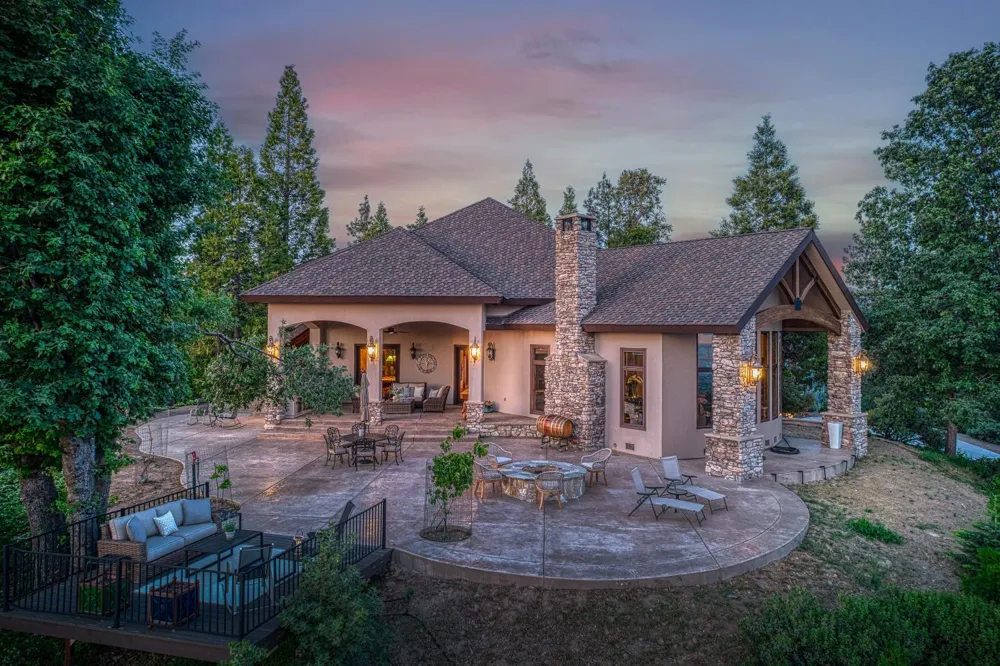 42555 Bretz Point Lane Shaver Lake, CA 93664