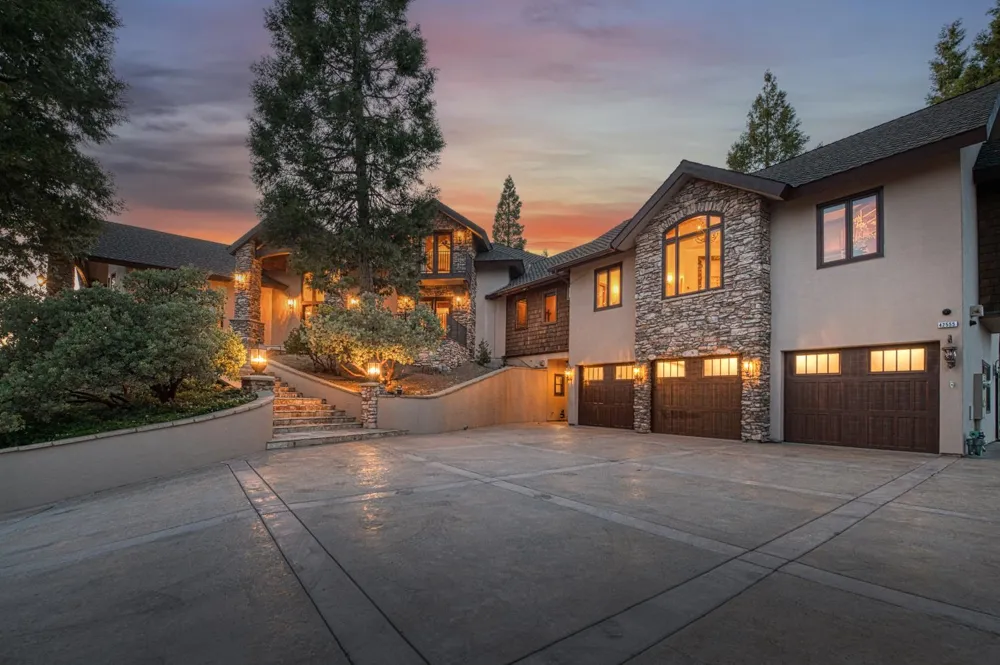 42555 Bretz Point Lane Shaver Lake, CA 93664