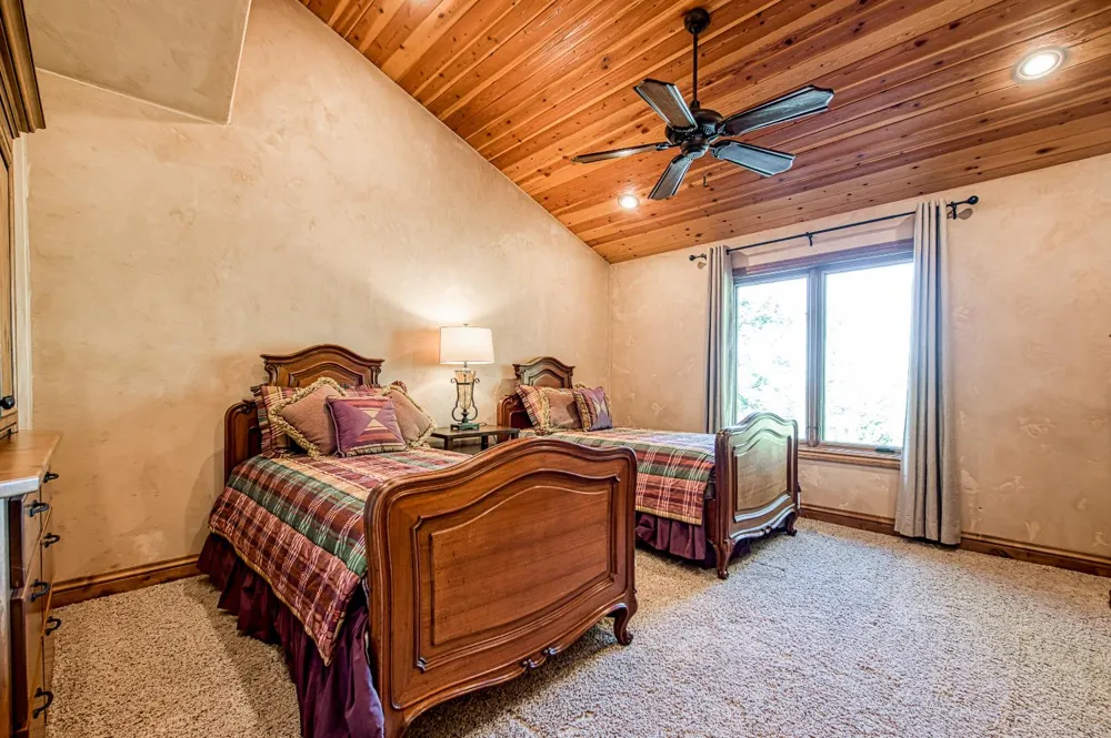 42555 Bretz Point Lane Shaver Lake, CA 93664