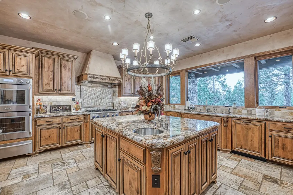 42555 Bretz Point Lane Shaver Lake, CA 93664