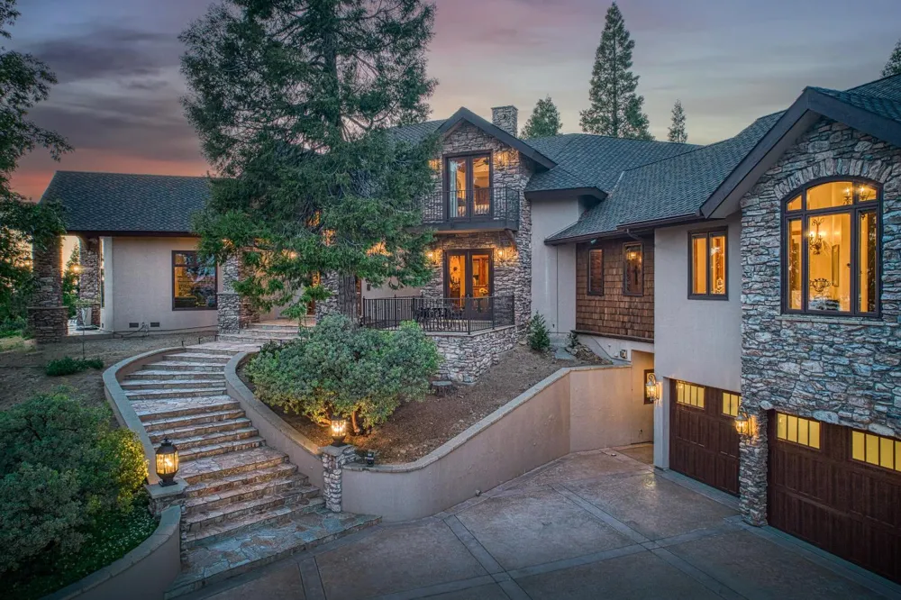 42555 Bretz Point Lane Shaver Lake, CA 93664