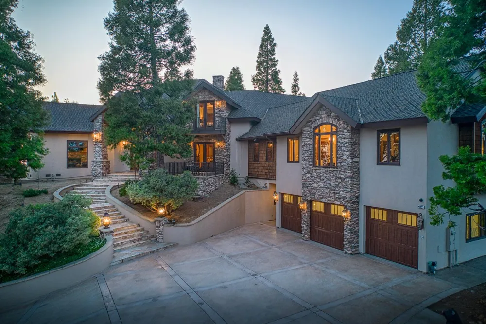 42555 Bretz Point Lane Shaver Lake, CA 93664