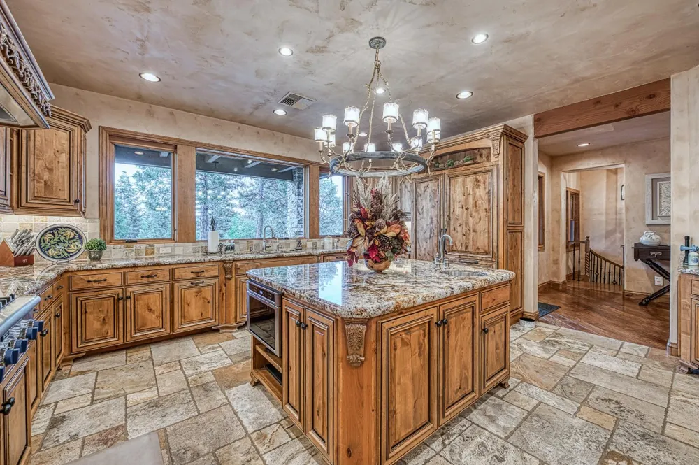 42555 Bretz Point Lane Shaver Lake, CA 93664