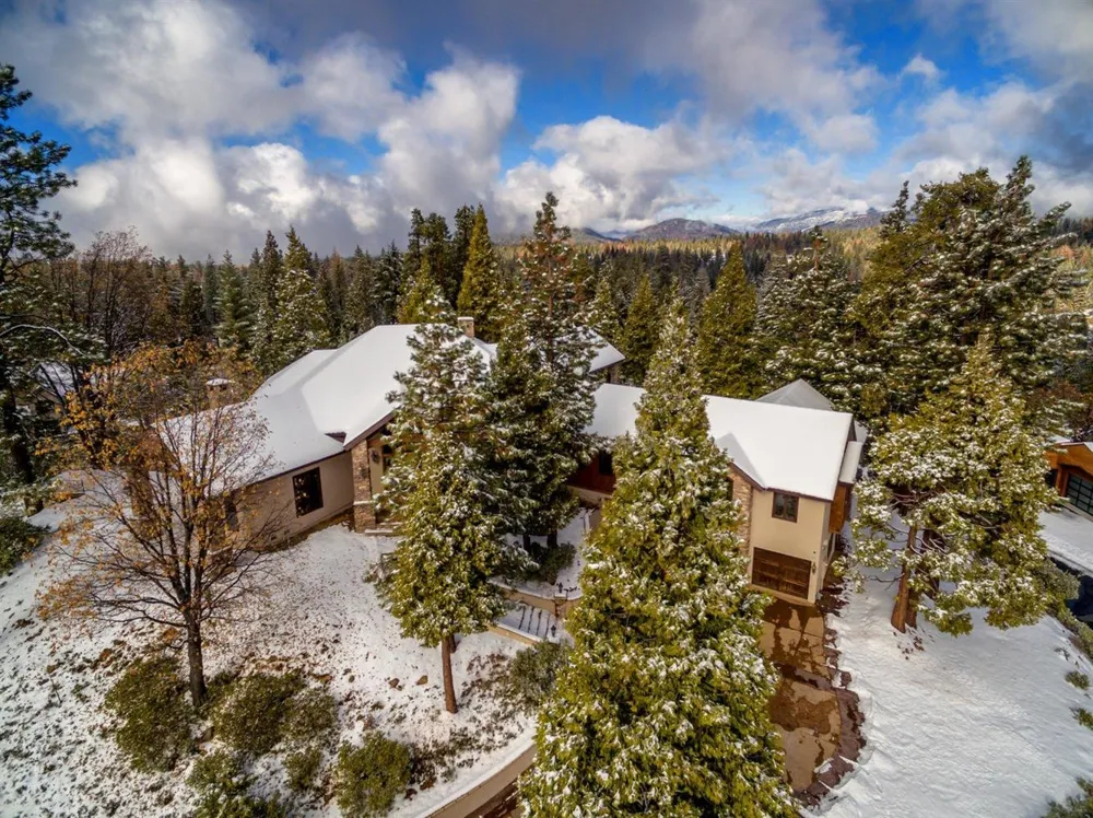 42555 Bretz Point Lane Shaver Lake, CA 93664