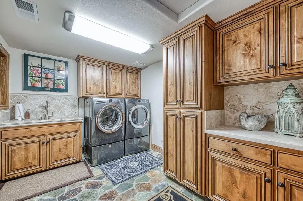 42555 Bretz Point Lane Shaver Lake, CA 93664