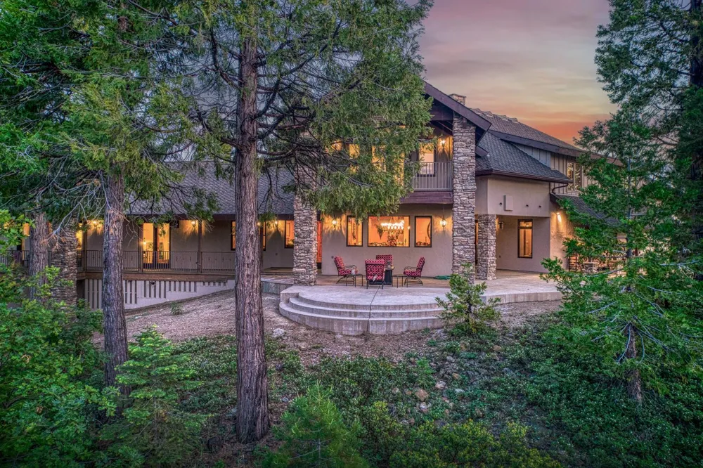 42555 Bretz Point Lane Shaver Lake, CA 93664