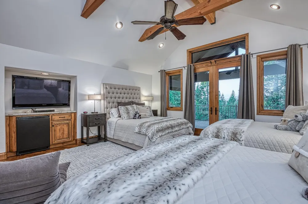 42555 Bretz Point Lane Shaver Lake, CA 93664