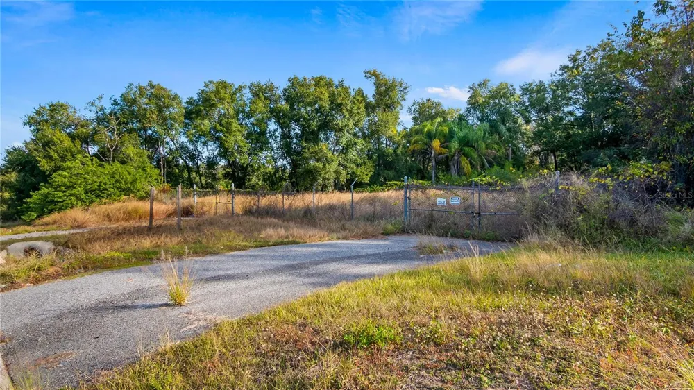 515 US HIGHWAY 27 Clermont, FL 34715