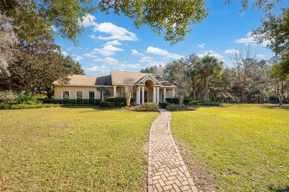 11715 NW 90TH AVENUE Reddick, FL 32686