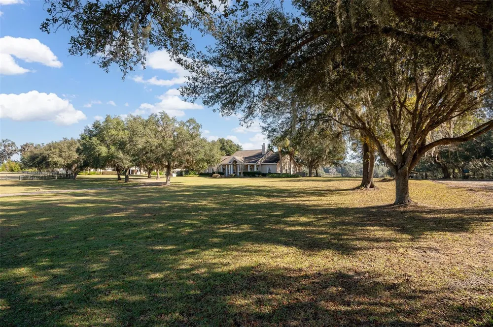 11715 NW 90TH AVENUE Reddick, FL 32686