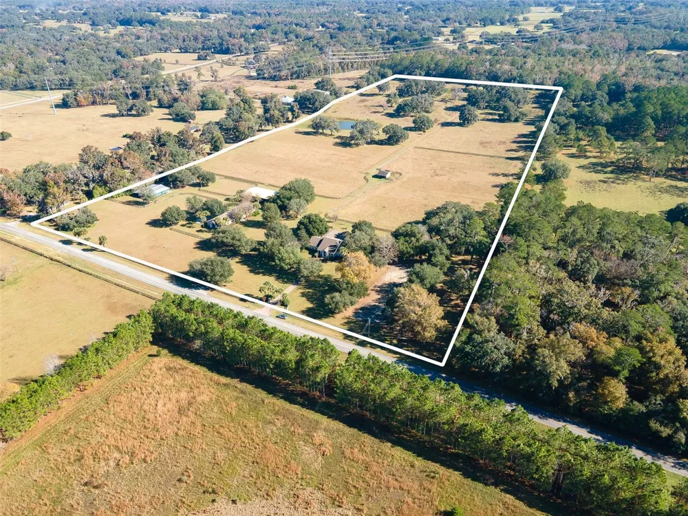 11715 NW 90TH AVENUE Reddick, FL 32686