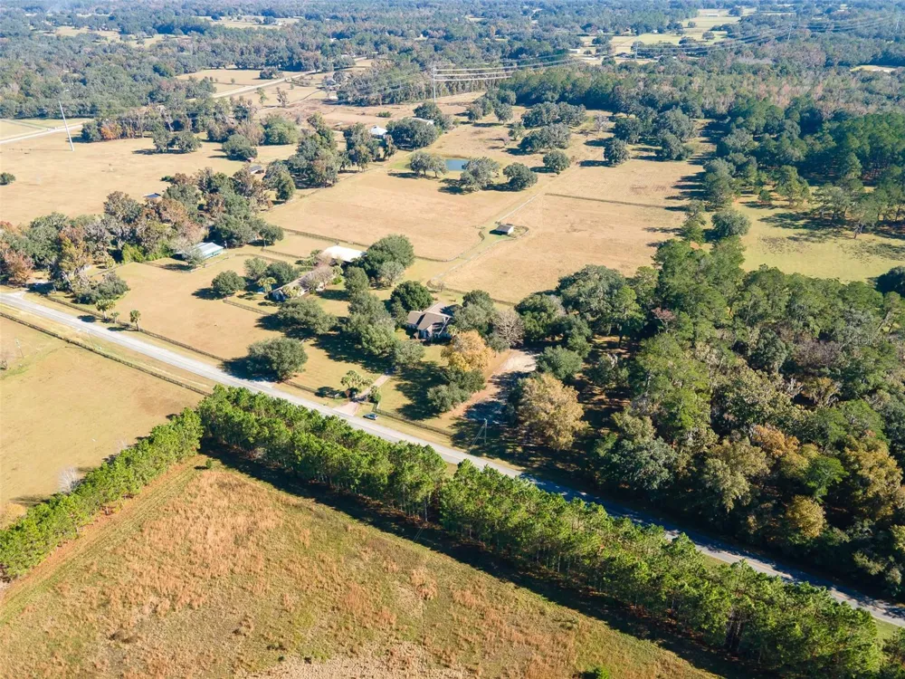 11715 NW 90TH AVENUE Reddick, FL 32686