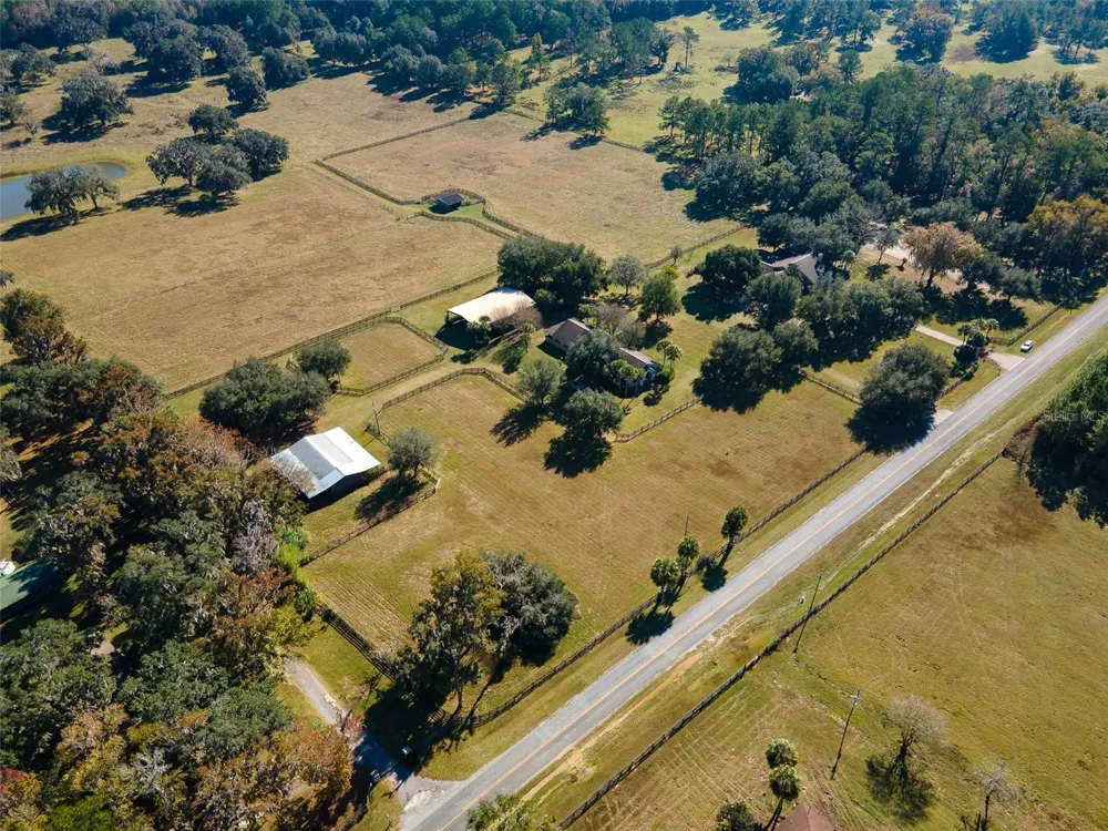 11715 NW 90TH AVENUE Reddick, FL 32686