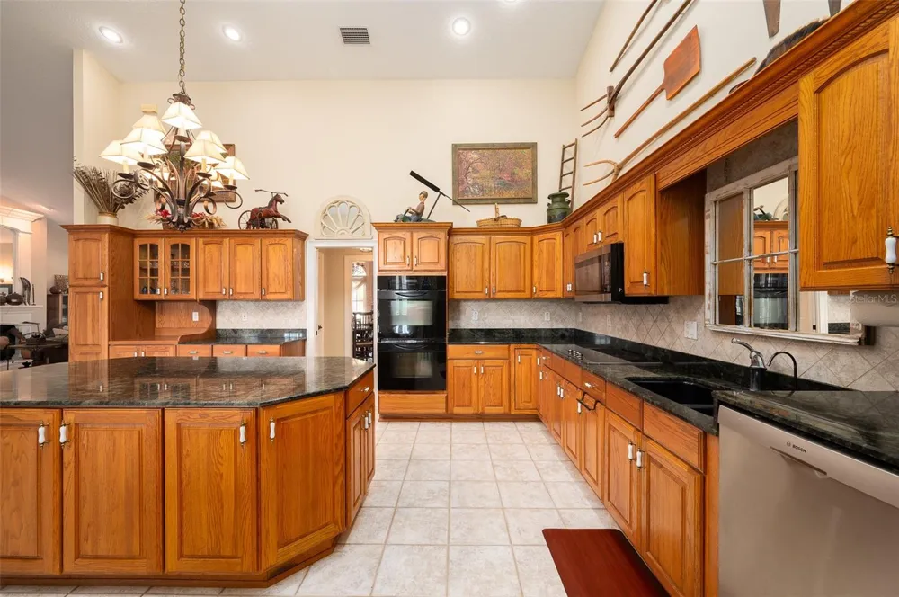 11715 NW 90TH AVENUE Reddick, FL 32686