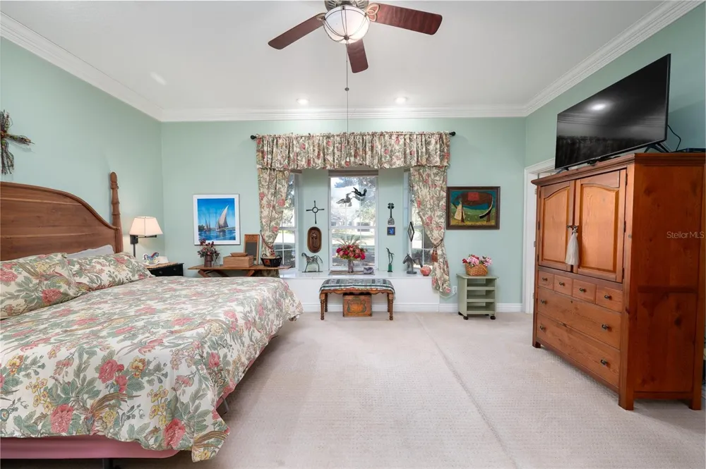 11715 NW 90TH AVENUE Reddick, FL 32686