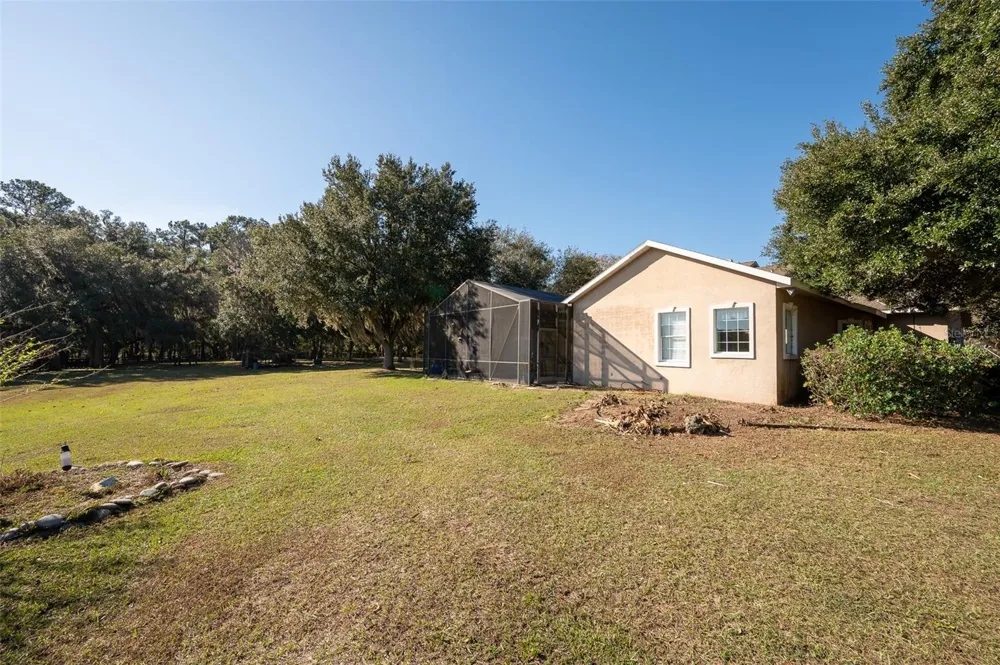 11715 NW 90TH AVENUE Reddick, FL 32686