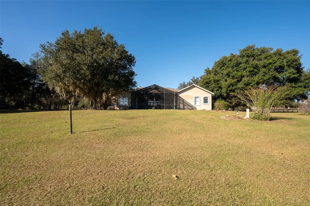 11715 NW 90TH AVENUE Reddick, FL 32686