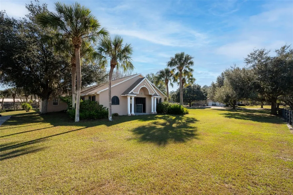 11715 NW 90TH AVENUE Reddick, FL 32686