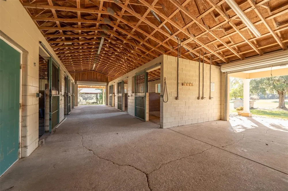 11715 NW 90TH AVENUE Reddick, FL 32686