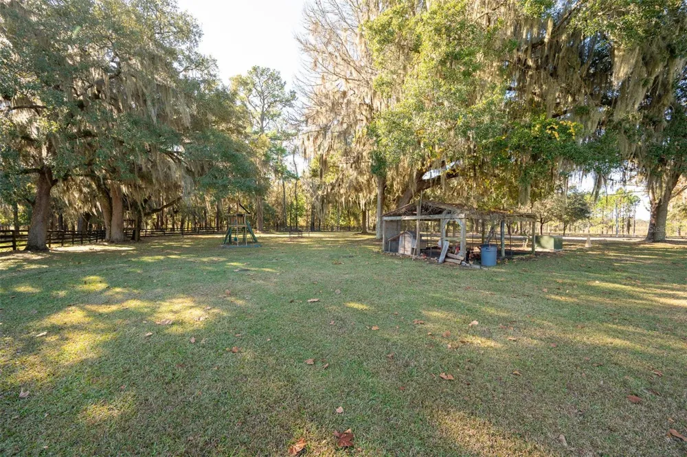 11715 NW 90TH AVENUE Reddick, FL 32686