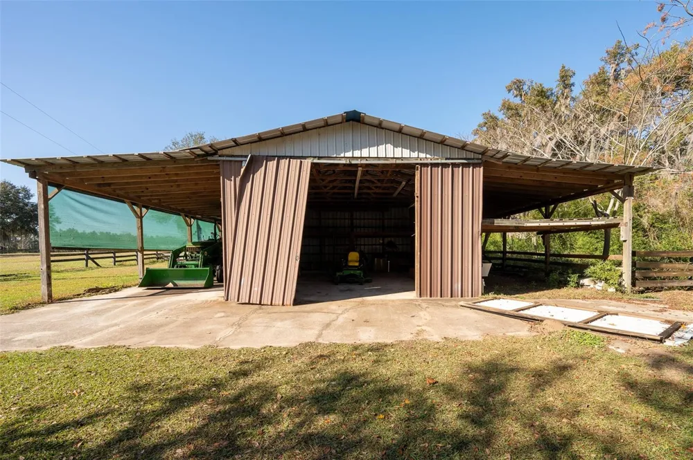 11715 NW 90TH AVENUE Reddick, FL 32686