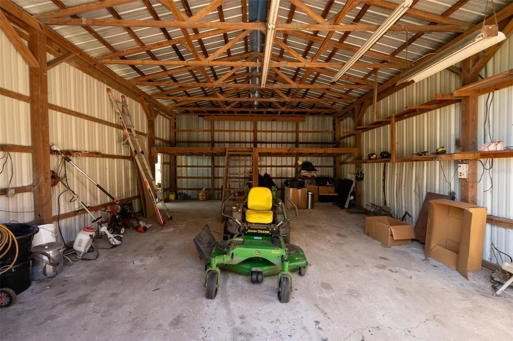 11715 NW 90TH AVENUE Reddick, FL 32686