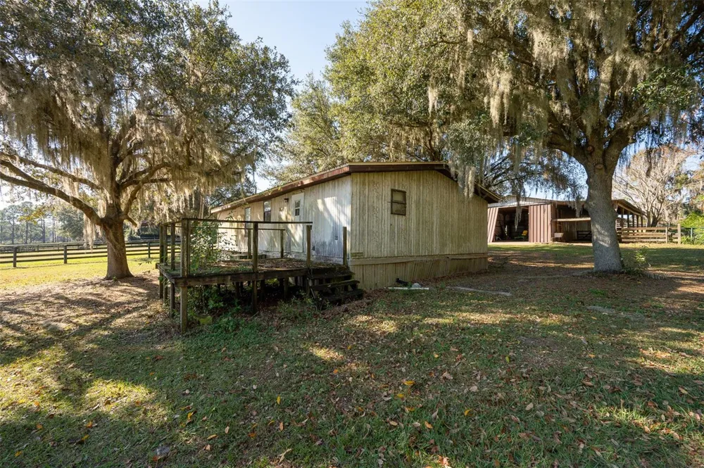 11715 NW 90TH AVENUE Reddick, FL 32686